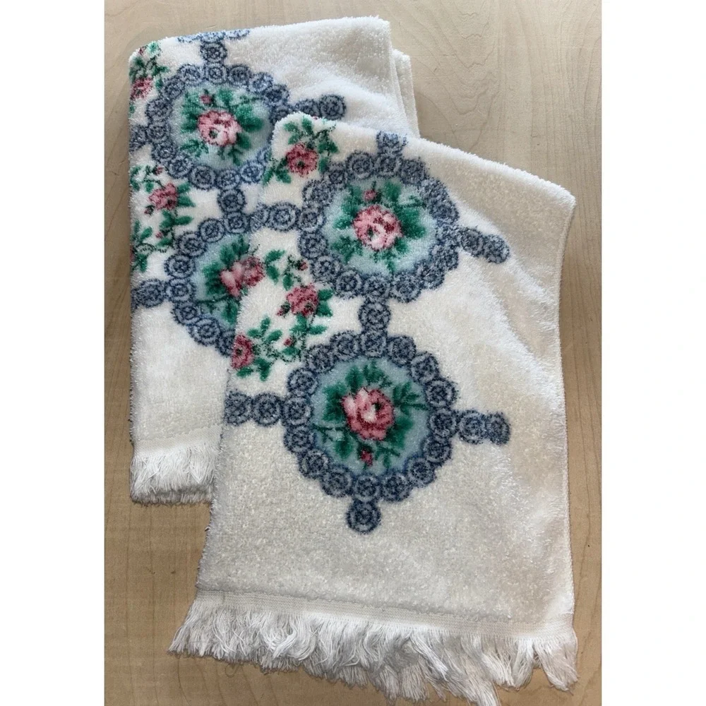 Vtg 1980s St Mary's Leshner Hand Towel LOT of 2 Unused Pink Roses Blue Scroll